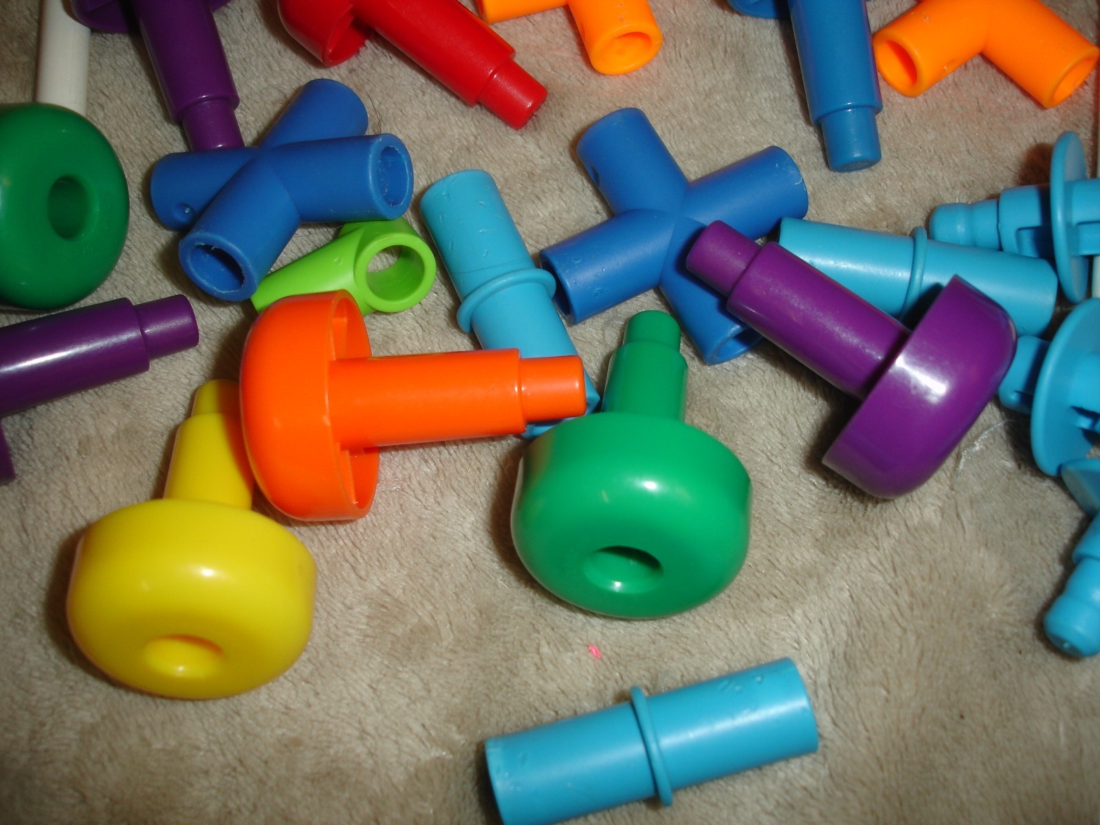 Lot of (230) Playmonster Replacement Pegs Plus (33) Other Shapes/Brands