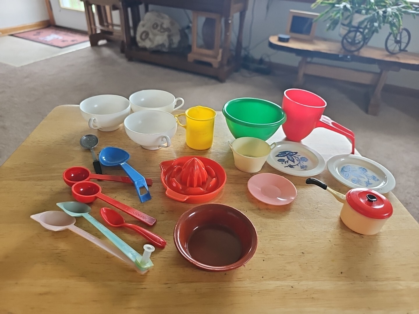 Children’s Kids Play Kitchen Lot 20pc Set, Cups, Utensils, Pans & More. Plastic