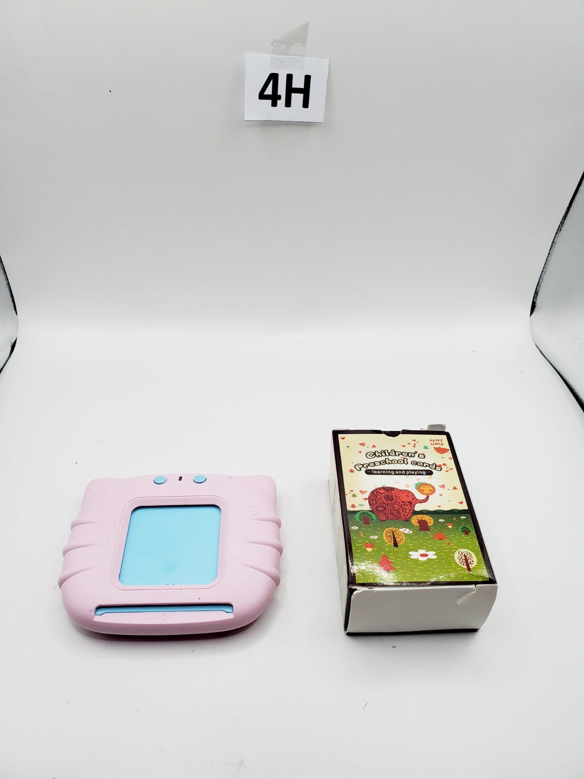 Happy World Flash Cards Early Learning Device – Builds Vocabulary & Motor Skills