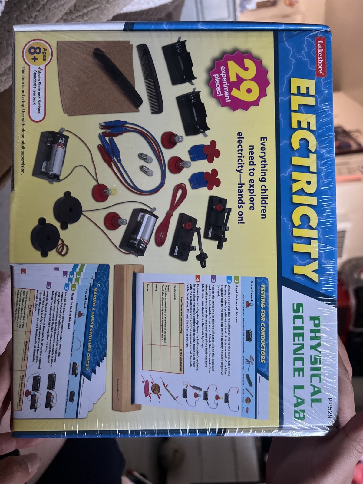 NEW Hands On Series Science With Magnet Kit
