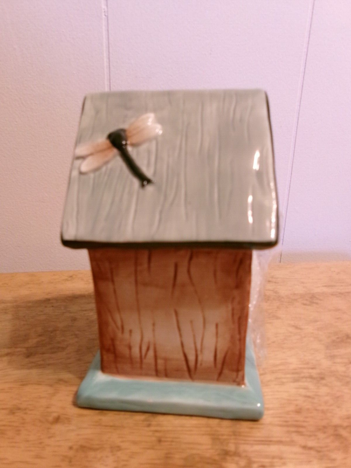 Boston Warehouse Bird house porcelain with kitchen scrubbie 2003