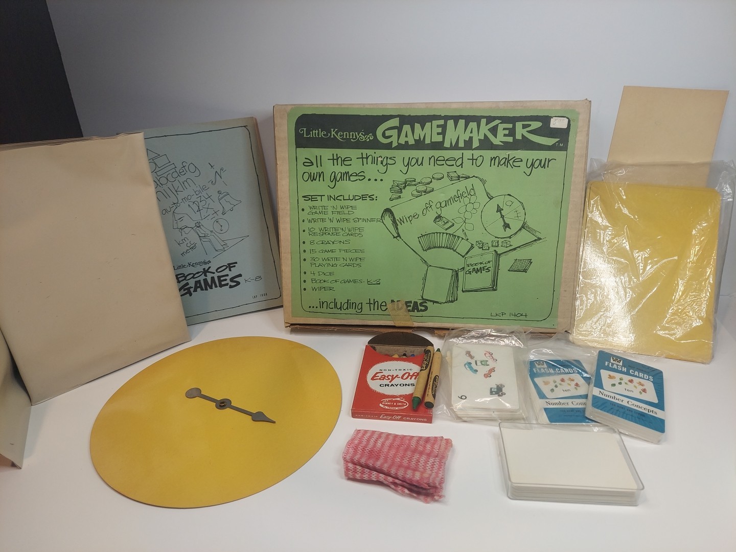 Vintage Little Kennys Game Maker Set Book Of Games Spinner Mat Crayons Flash