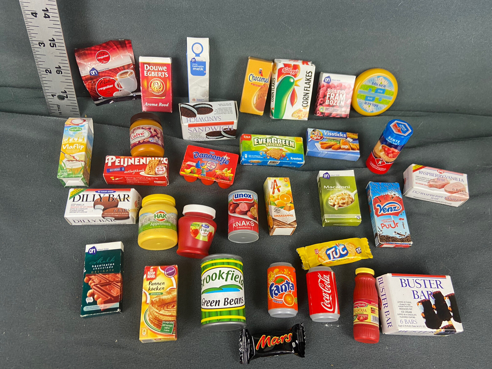 Mini Brands FOOD Lot Of 32 Pieces Zuru Preowned Accessories Dilly Bars Plus