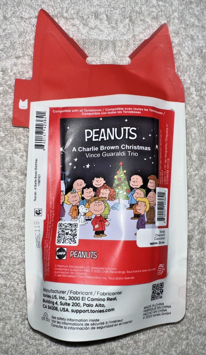 TONIES PEANUTS A CHARLIE BROWN CHRISTMAS SCHROEDER AUDIO FIGURE **NEW**