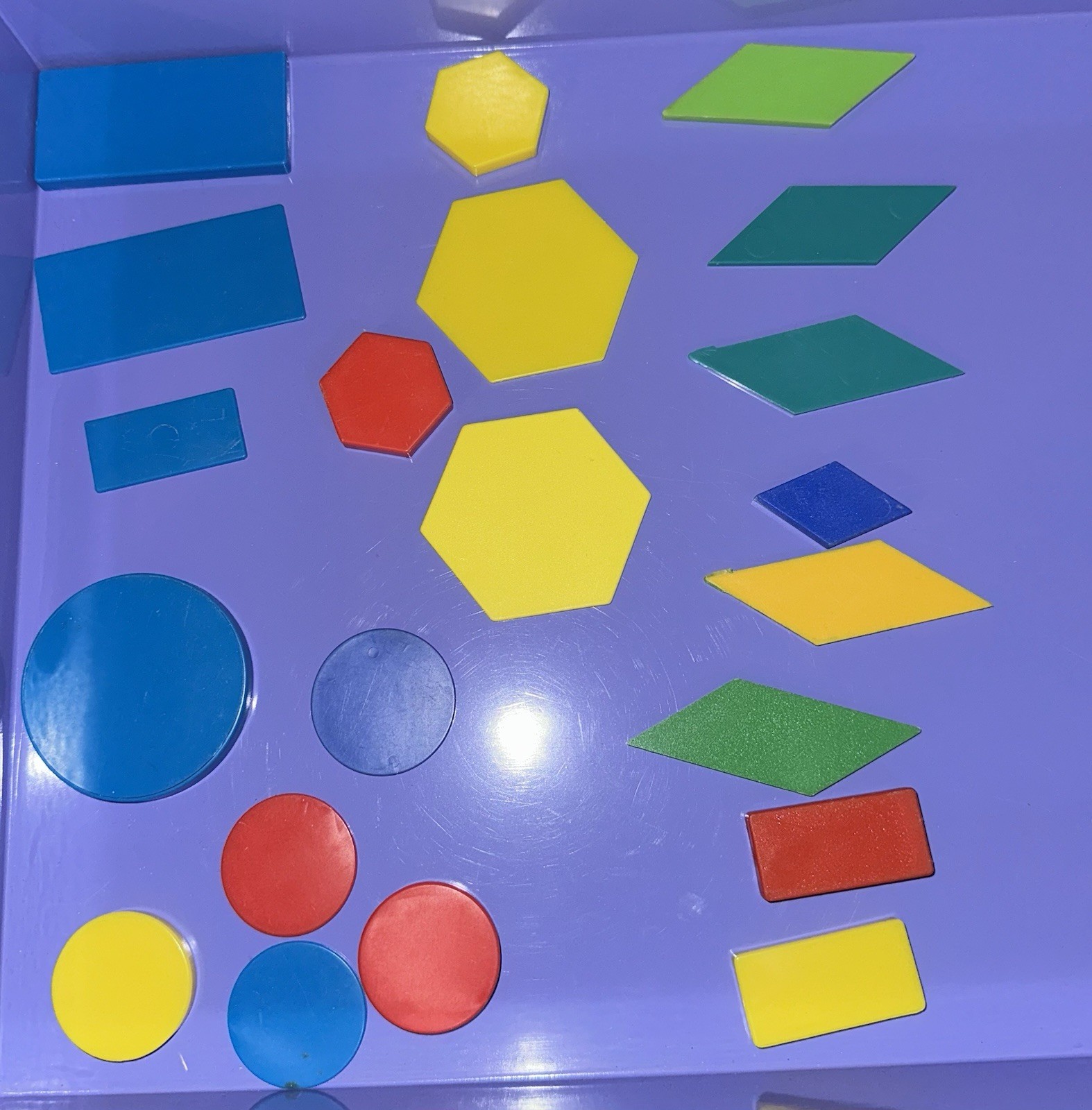 Colorful Acrylic Math Manipulative Shapes Assorted Sizes Sensory Light Tables