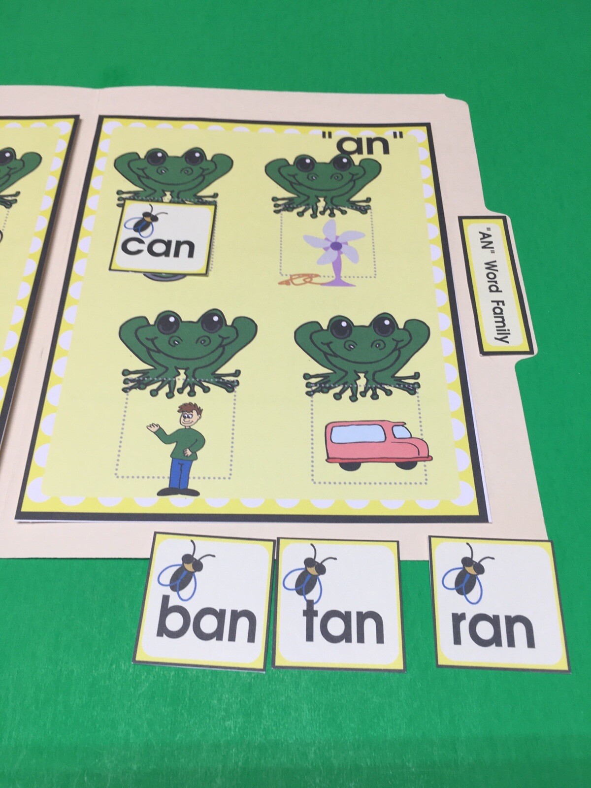 The An Family – Phonics – DIY File Folder game – Printed / Uncut