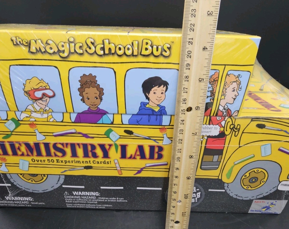 Scholastic-The Magic School Bus Engineering Lab Ages 5+ Young Scientist Club