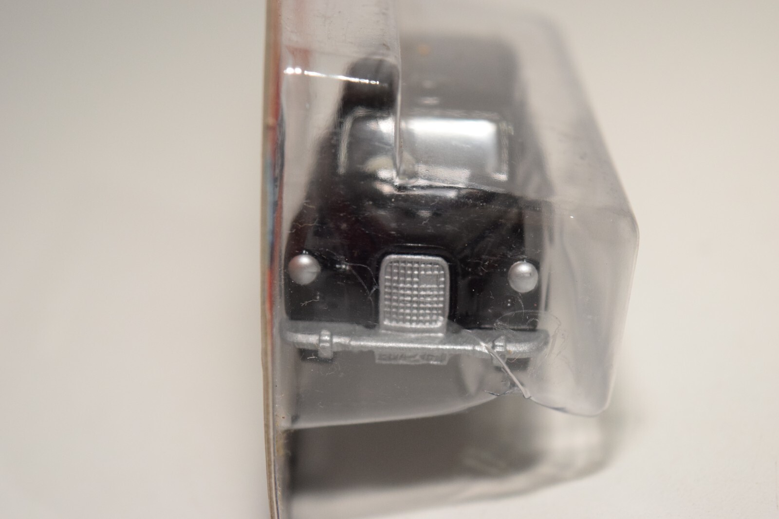 A94 1:64 3 INCH MATCHBOX LESNEY 9 AUSTIN LONDON TAXI BLACK SHORT CARD