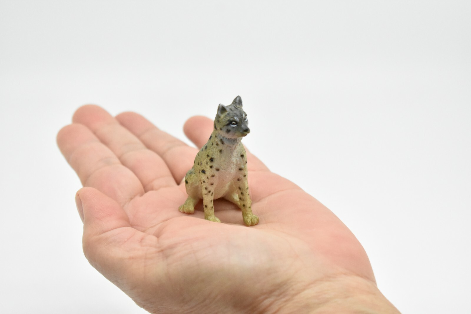 Serval Cat, Realistic, Plastic Replica, Hand Painted Toy 2 1/2″ CWG184 BB44