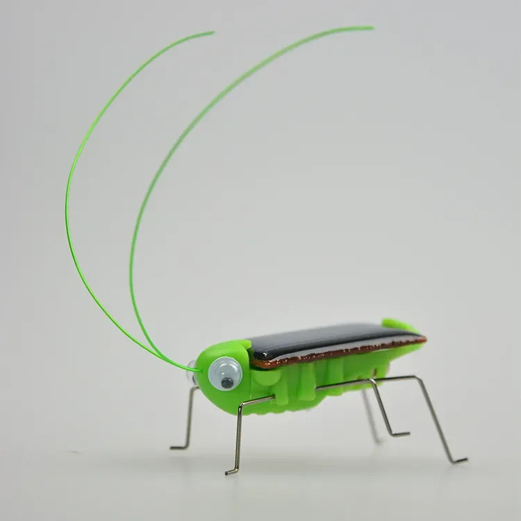 Solar Powered Simulation Insect Grasshopper Toy Science Educational Moving – NEW
