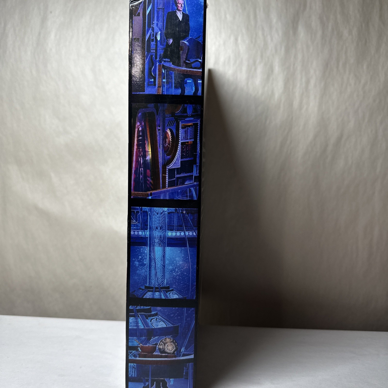 Doctor Who TARDIS DIY Puzzle Bookend Luminous Decoration Wooden Model Xmas Gift