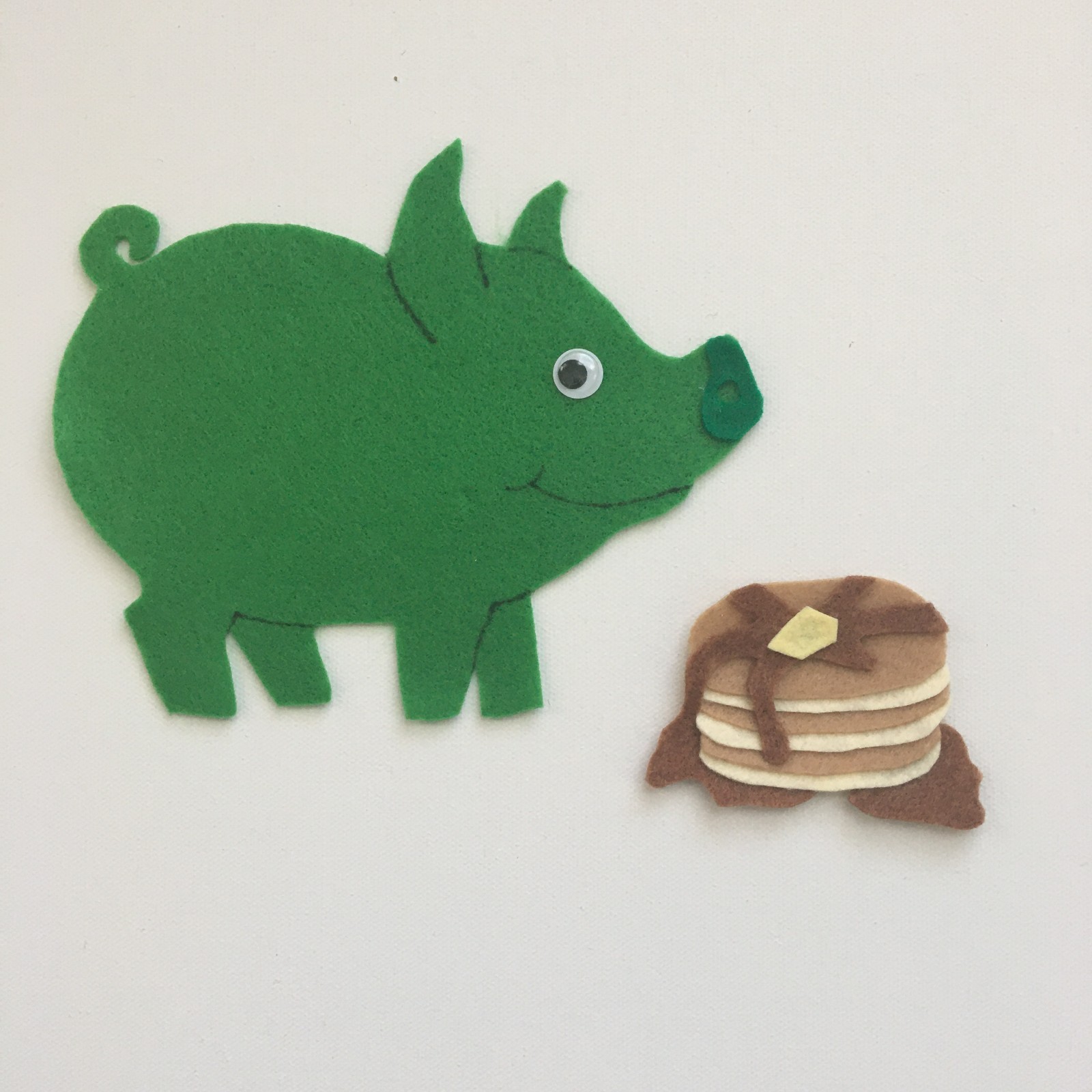 Pig and Pancake Felt Game – A Color Recognition Activity