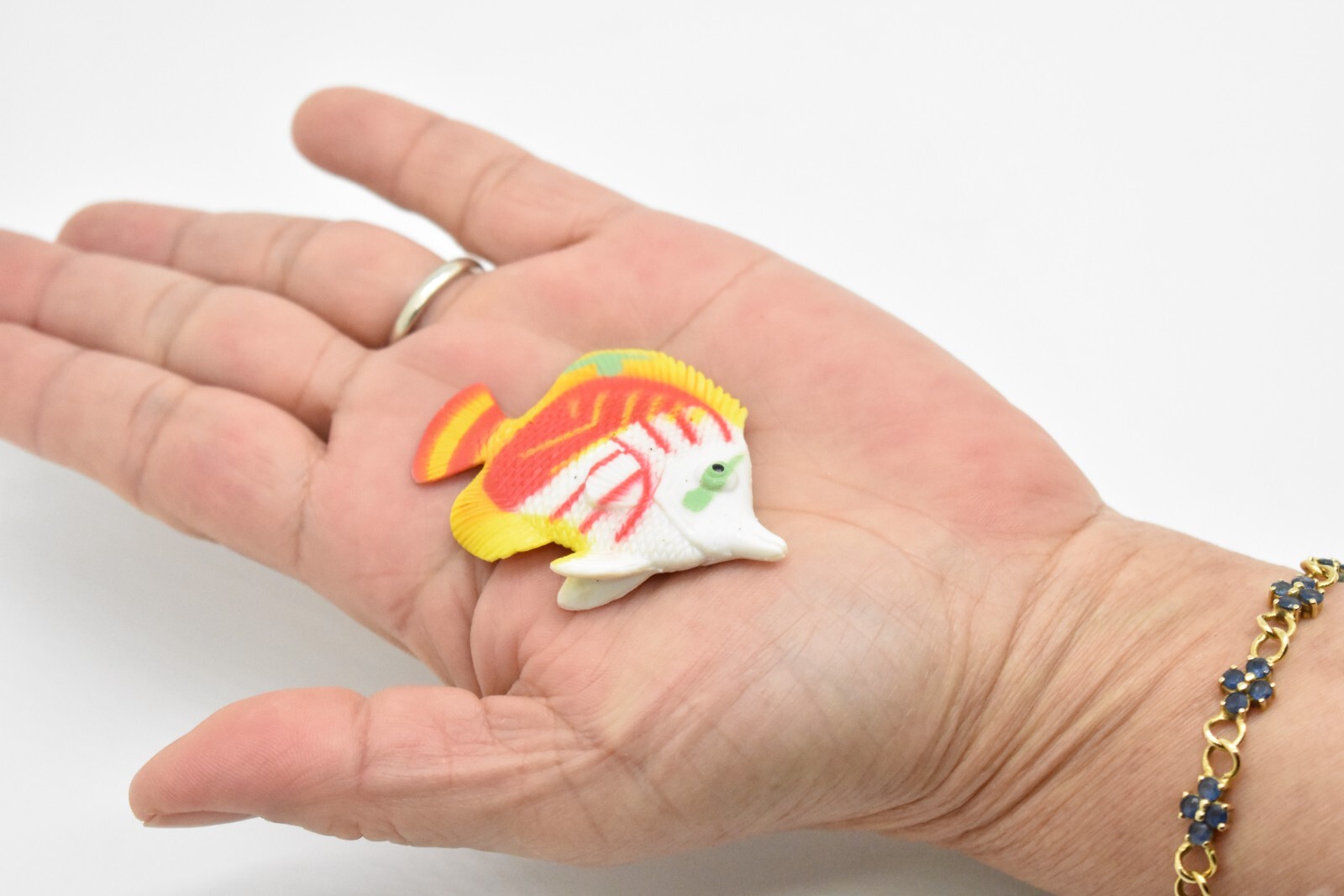Fish, Butterfly, Realistic Plastic Tropical Fish Toy, 2″ CWG137 BB28