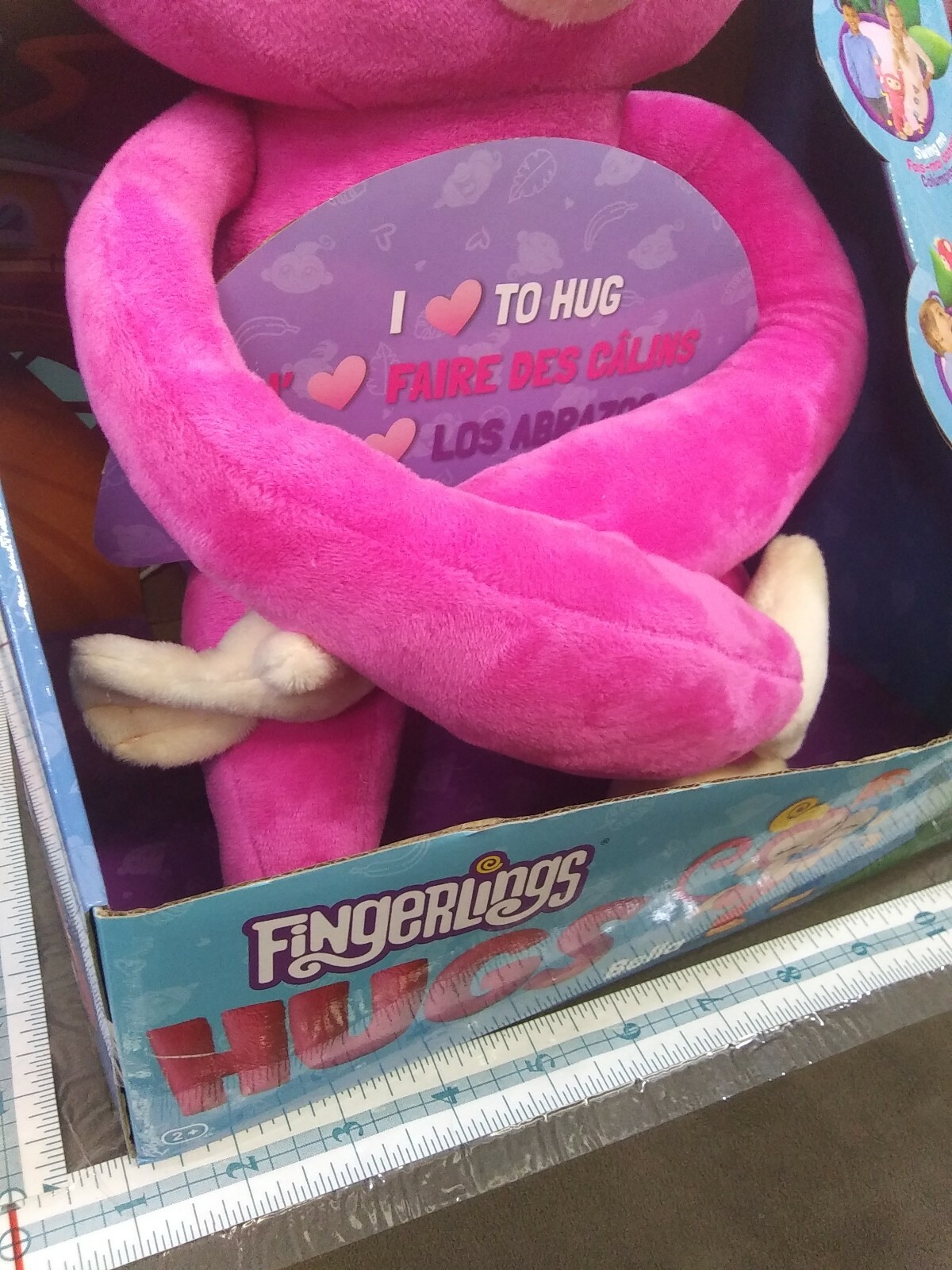 I love to hug monkey Fingerlings Hugs Bella interactive makes 40+ sounds