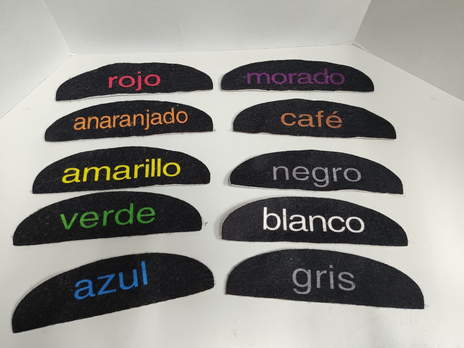 Vintage Story Teller Board Large Felt Color Crayons English & Spanish Language