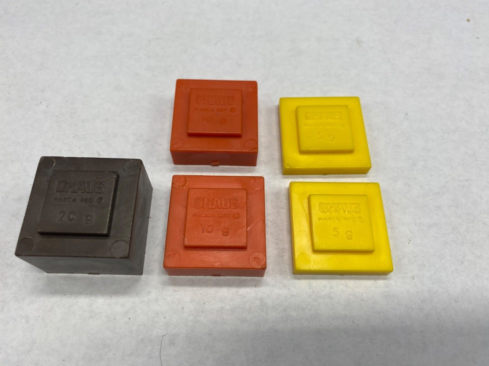 Ohaus test weights plastic, qty 11 sets, intended for Education balance learning