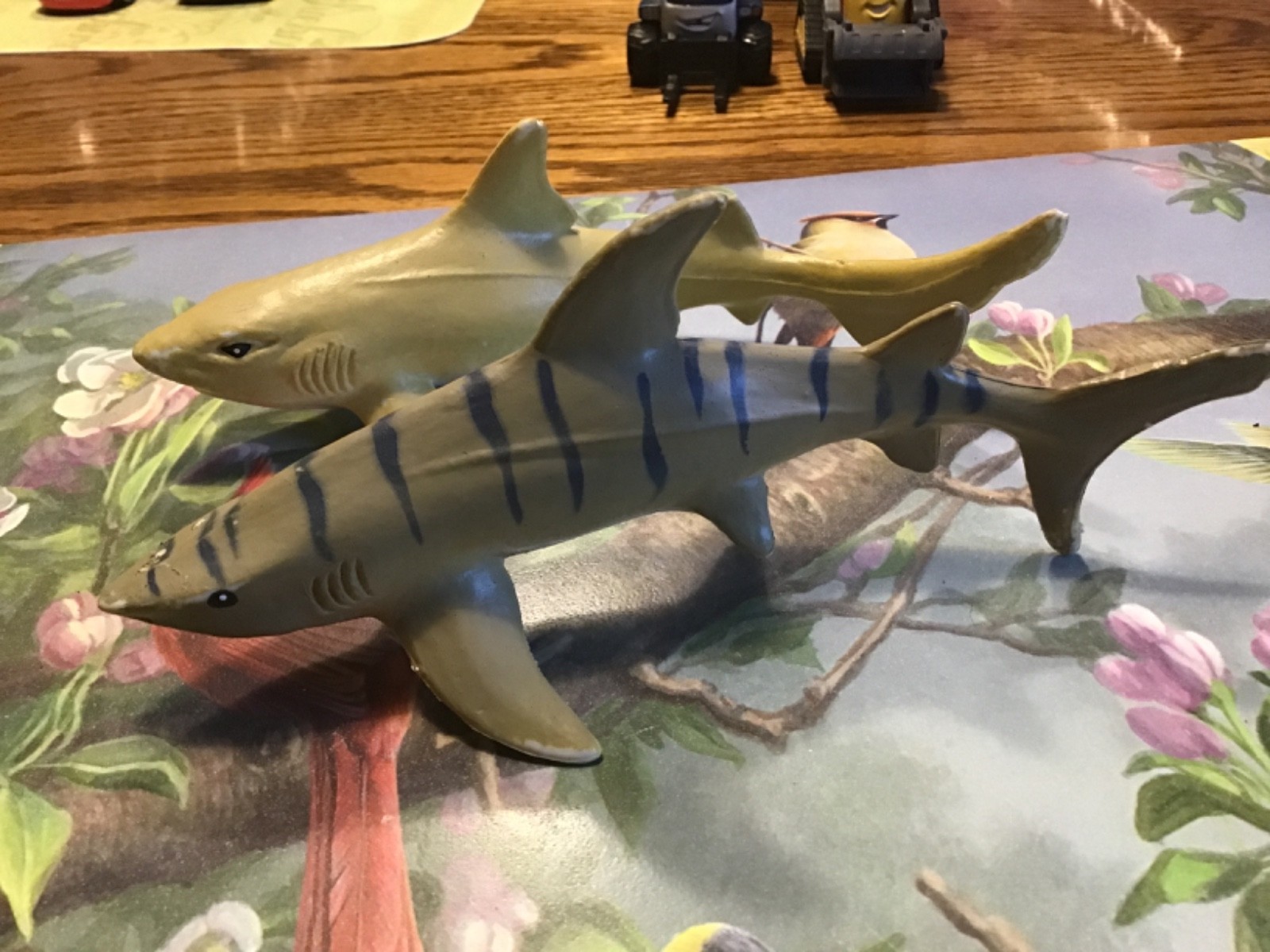 Lot of 2 Made in China Hollow Rubber Plastic toy Tiger Sharks Preowned Good