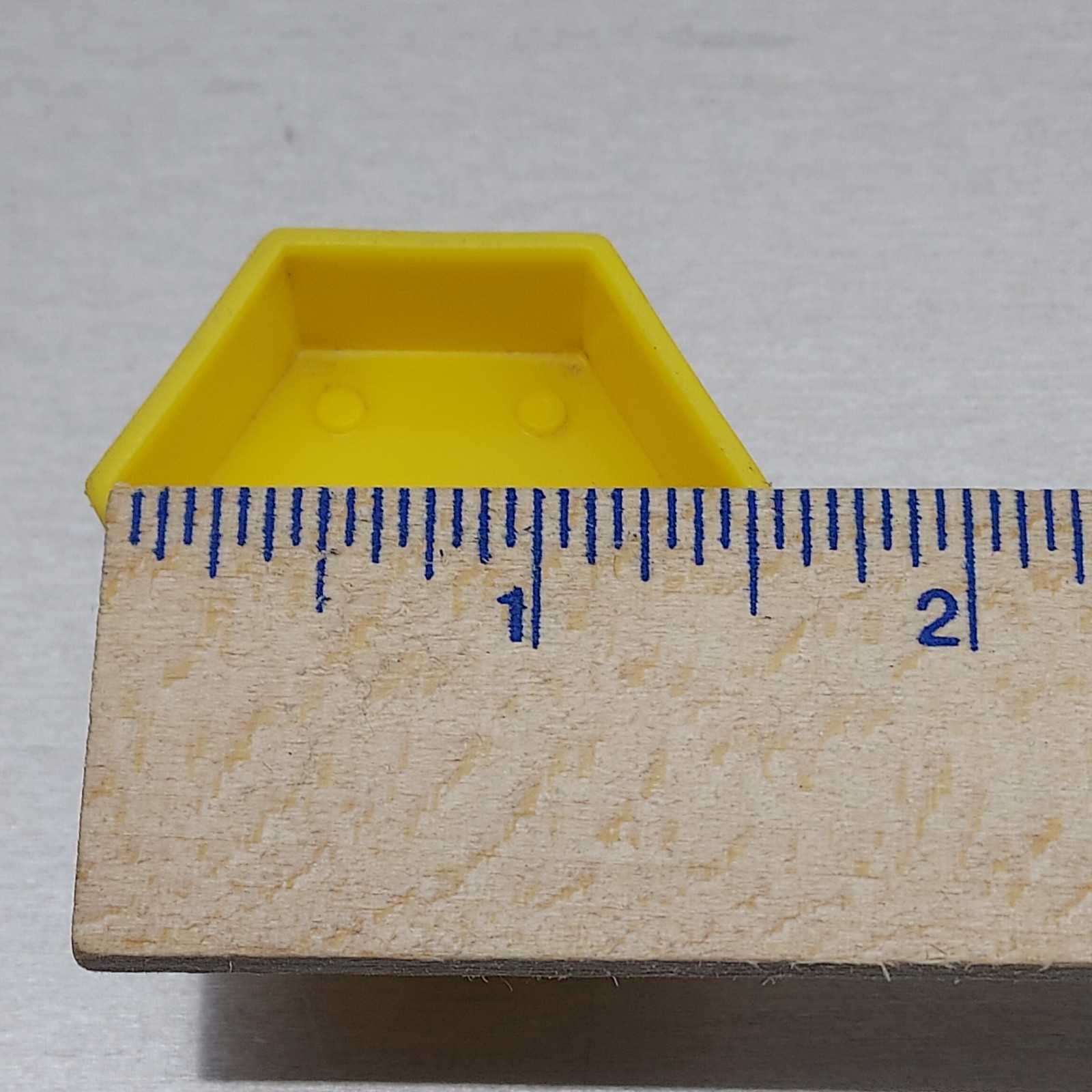 Tupperware Replacement Yellow Hexagon Shape Number 6 for Shape O Ball Only