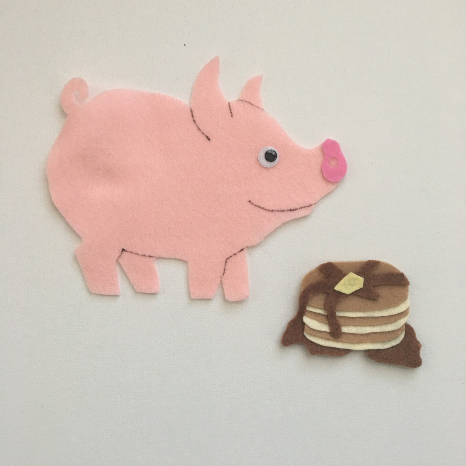 Pig and Pancake Felt Game – A Color Recognition Activity