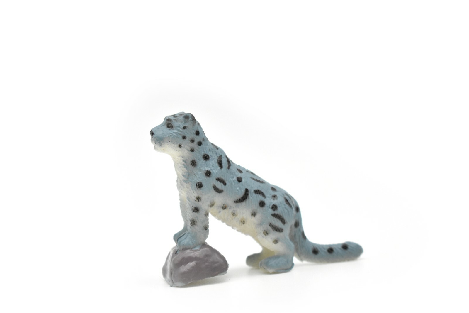Leopard, Snow, Very Nice Plastic Replica 2 1/2″ ~ F4450B55