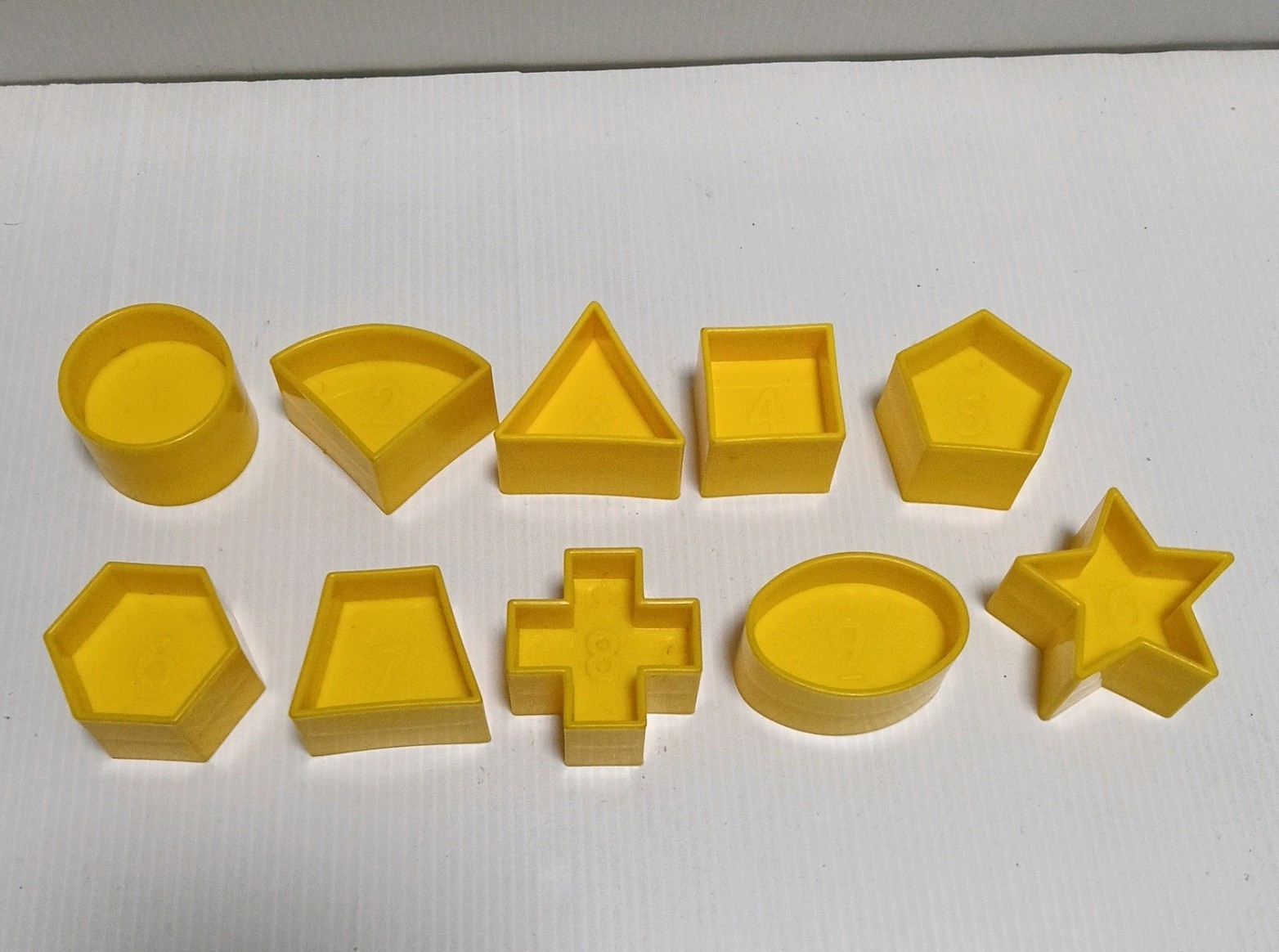 Vintage Tupperware Shape-O Ball Complete With All 10 Shapes Retro Toy 1990’s