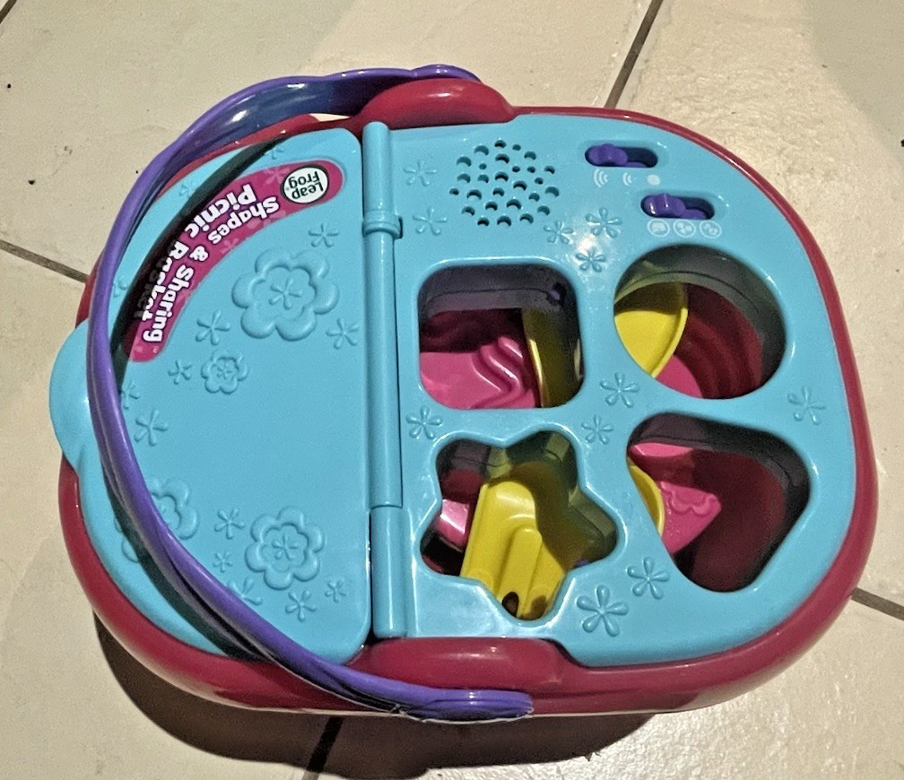 Leapfrog Shapes and Learning Picnic Basket Interactive Pink and Blue Full Set