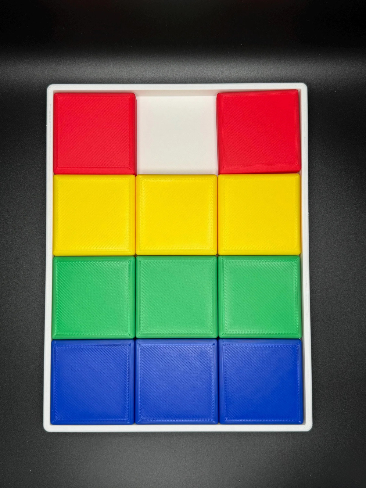 Shifty – Modern Recreation of 1974s Sliding Puzzle – Large 3D Puzzle 25x19cm,