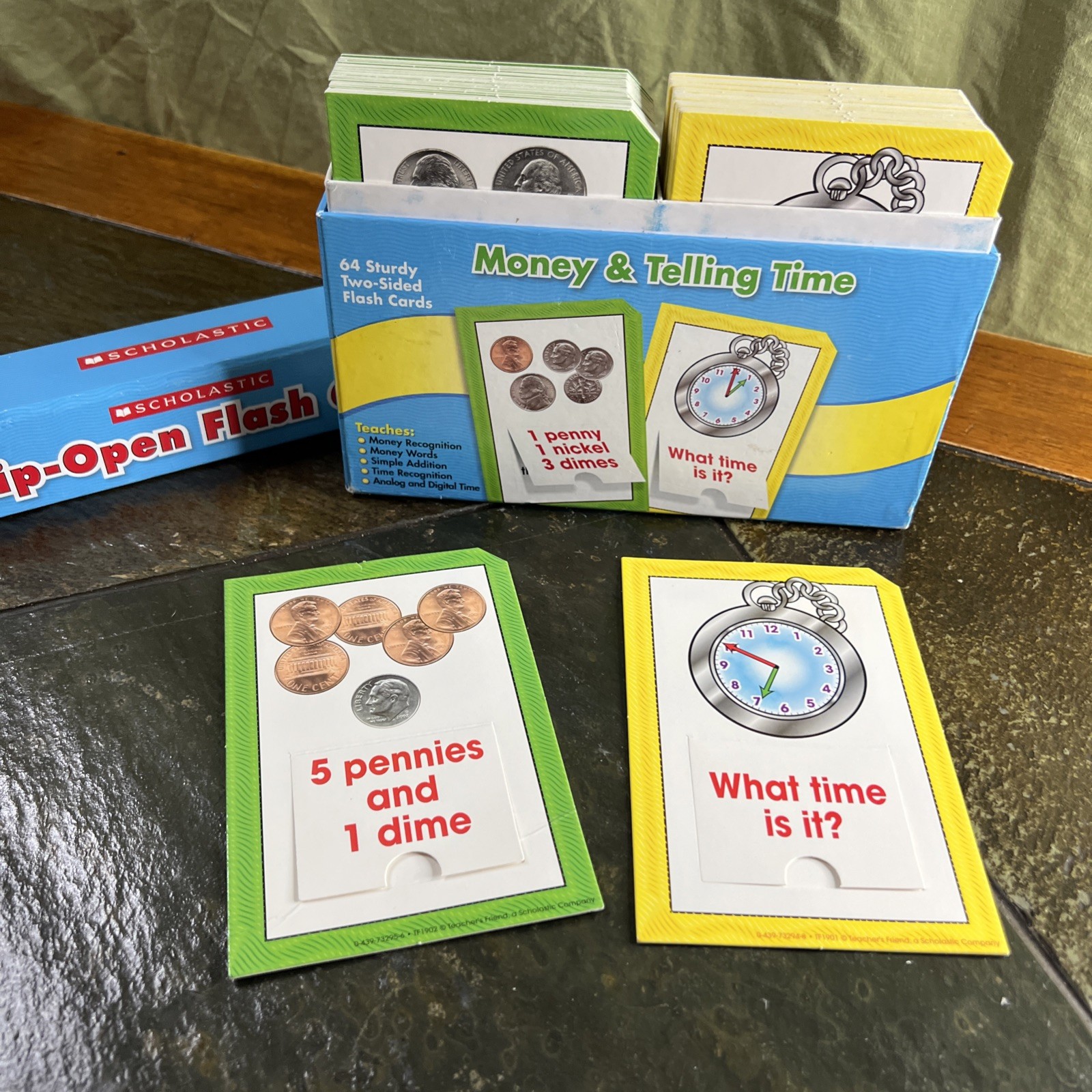 Scholastic SEALED NEW Flip-Open Flash Cards Money & Telling Time 64 Sturdy Cards