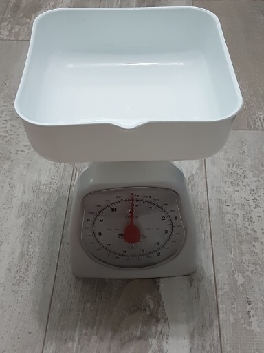 LEARNING RESOURCES PLATFORM SCALE 5KG/11 LB.