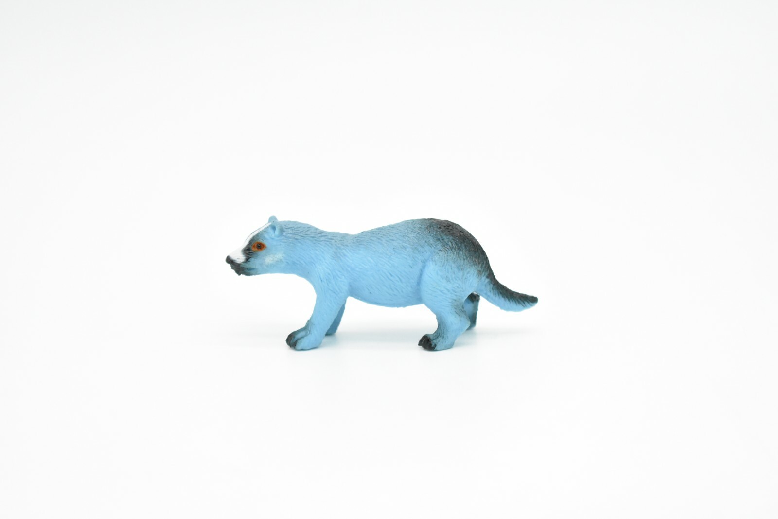 Badger, Very Nice Plastic Animal, Educational, Gift, 2 1/2 ” CWG107 B237
