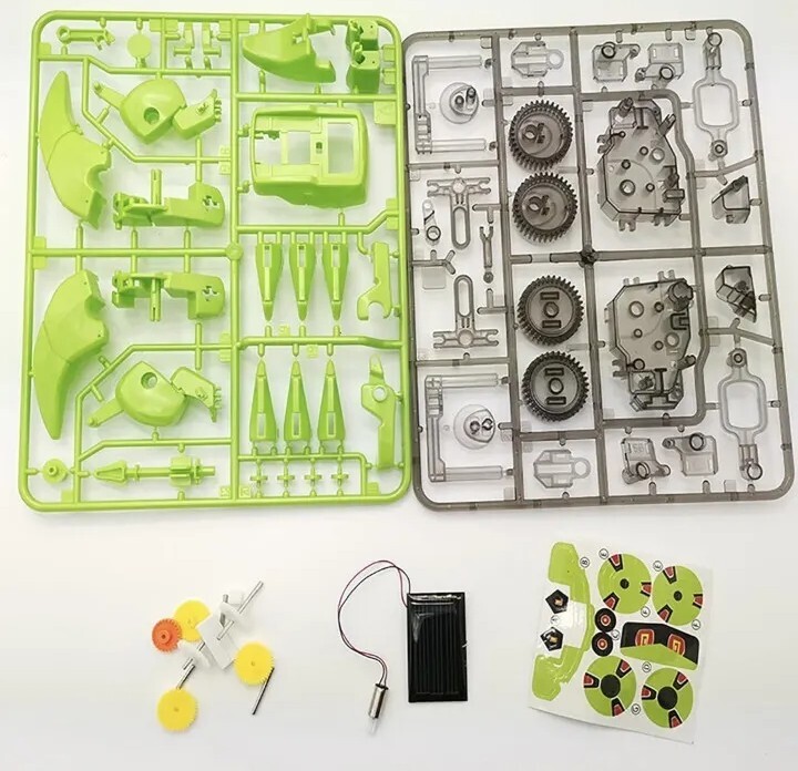 T4 Transforming Solar Powered Multi-Robot, Dinosaur, Drilling Machine, Insect