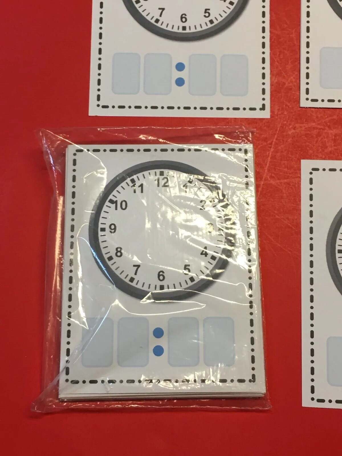 DRY ERASE – LEARN TO TELL THE TIME – BLANK CLOCK FACES – 40 LAMINATED CARDS