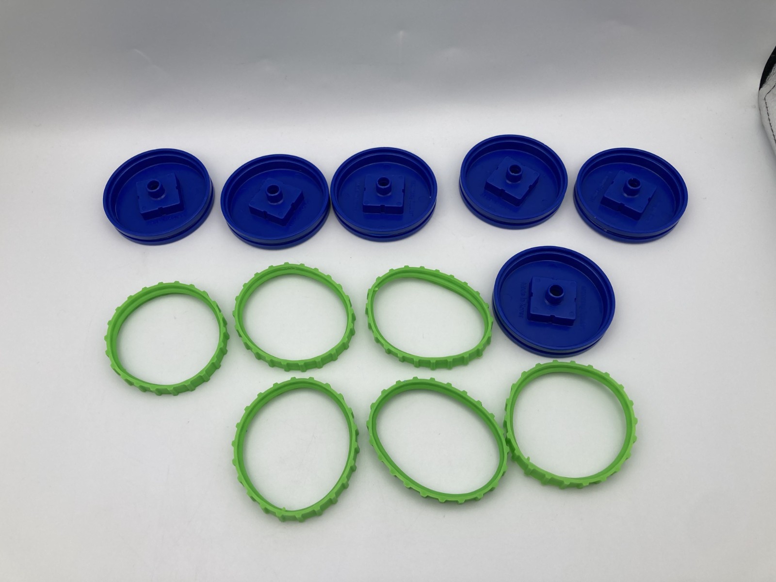 Learning Resources Gears! Gears! Gears! Replacement Pieces WHEELS & TREAD Lot