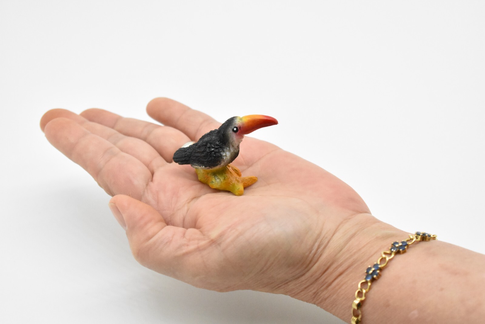 Toucan, Bird, Very Nice Plastic Model, Hand Painted 2″ F624 B131
