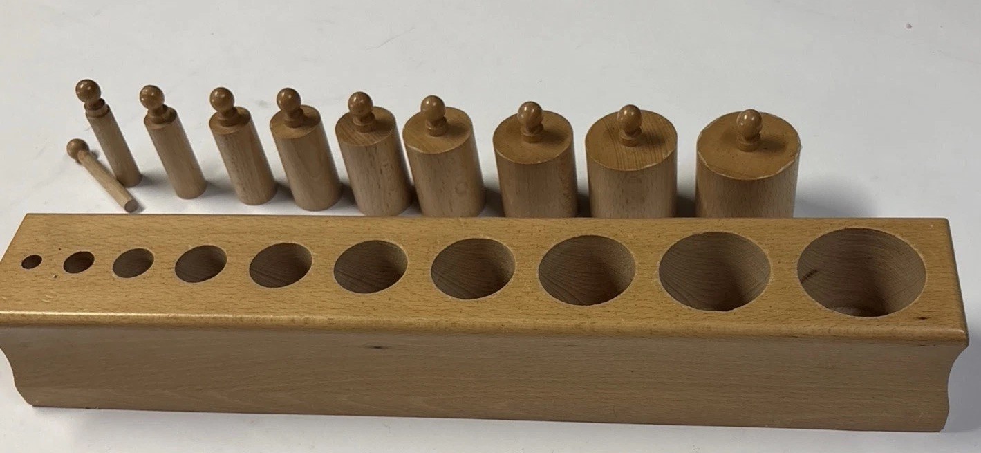 Montessori VintageNienhuis Knobbed Cylinder Block Set #1, Holland