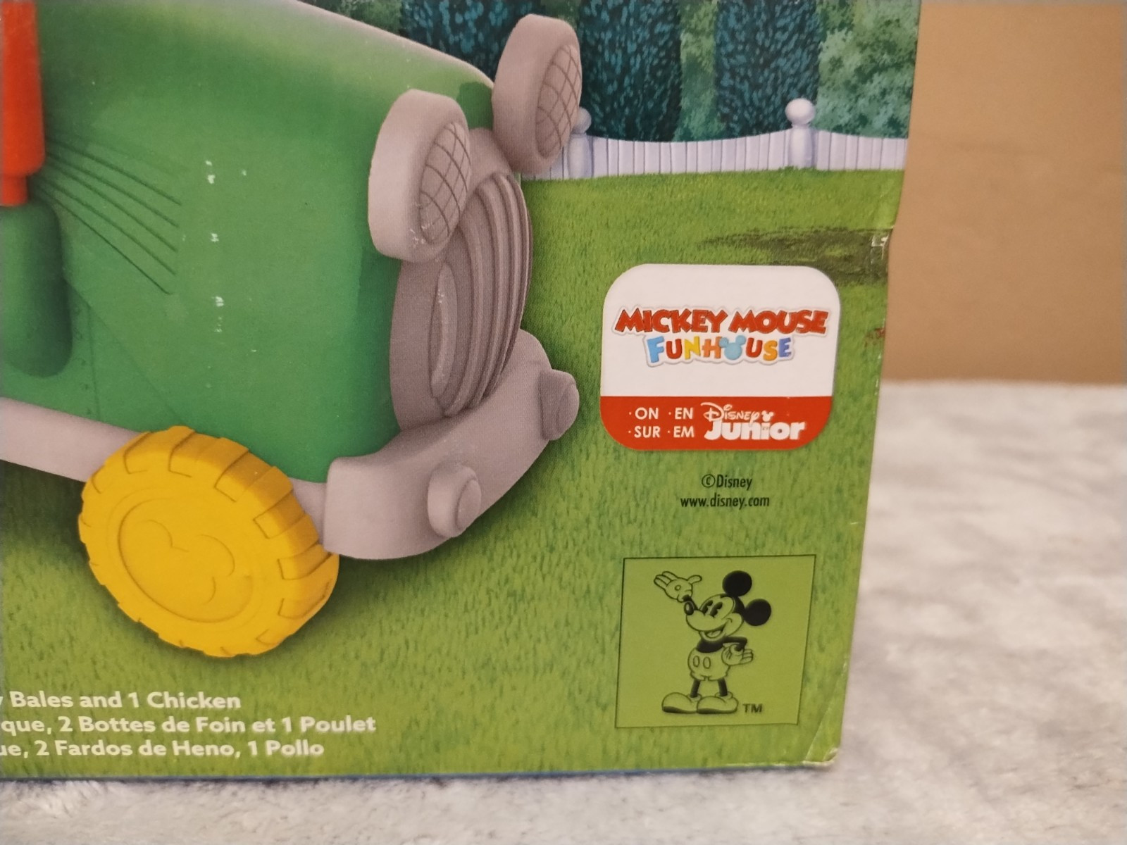NEW Disney Junior Mickey Barnyard Fun Tractor