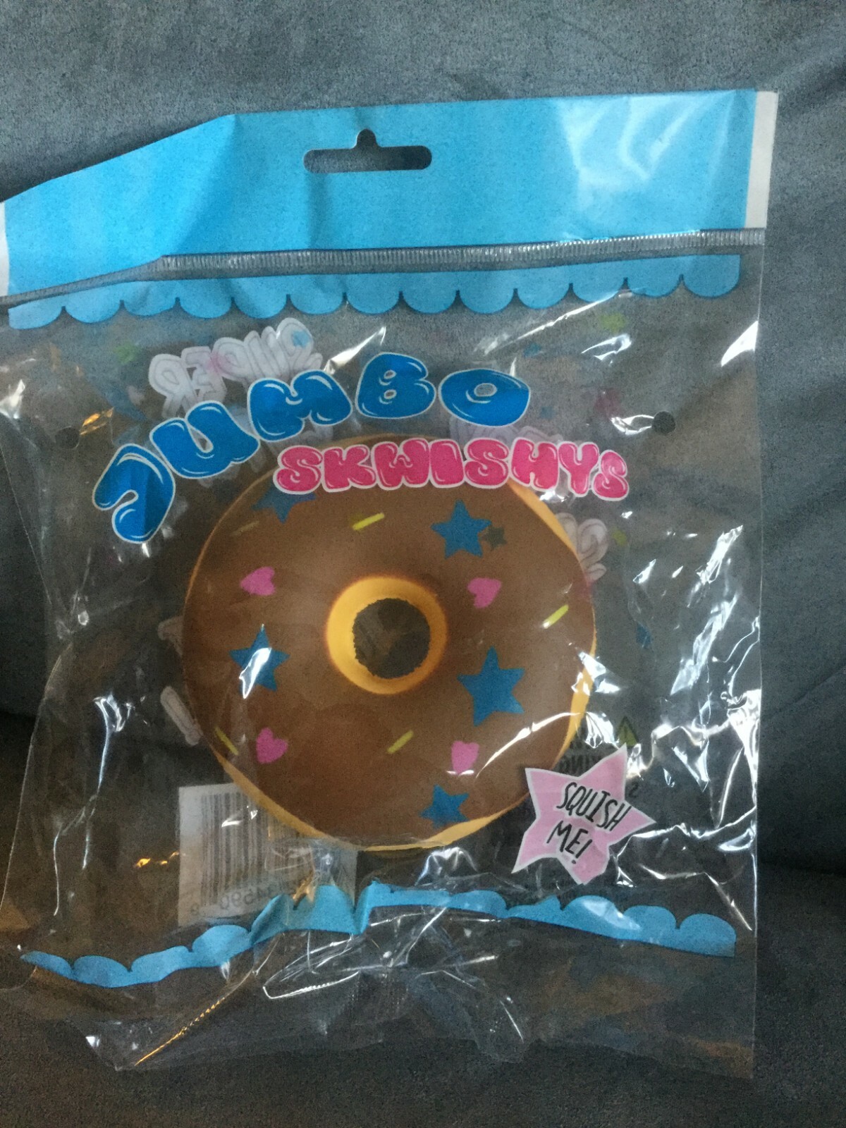 MSA TRADING, INC. JUMBO SKWISHYS SOFT SQUISH FROSTED DONUT 4″ – NEW IN PACKAGE