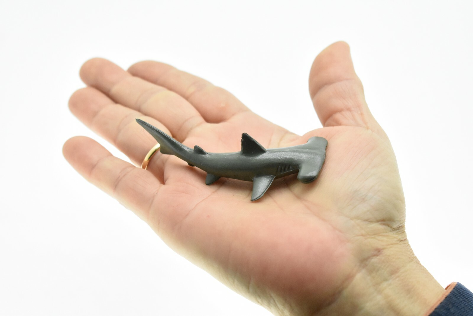 Hammerhead Shark, Curved, Very Nice Plastic Replica 3″ – F584 B34