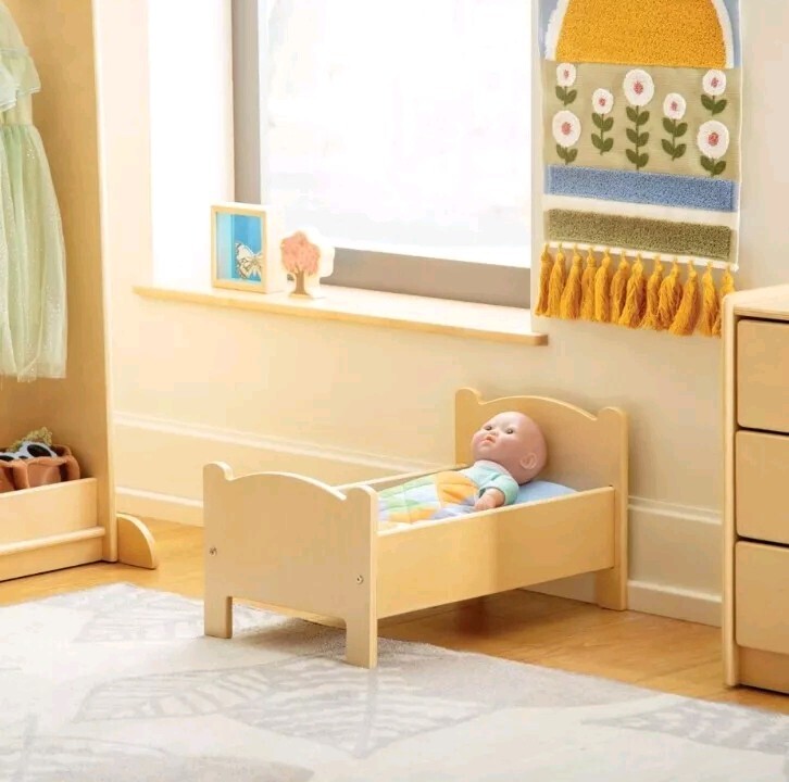 Kaplan Early Learning High Quality Wooden Doll Bed