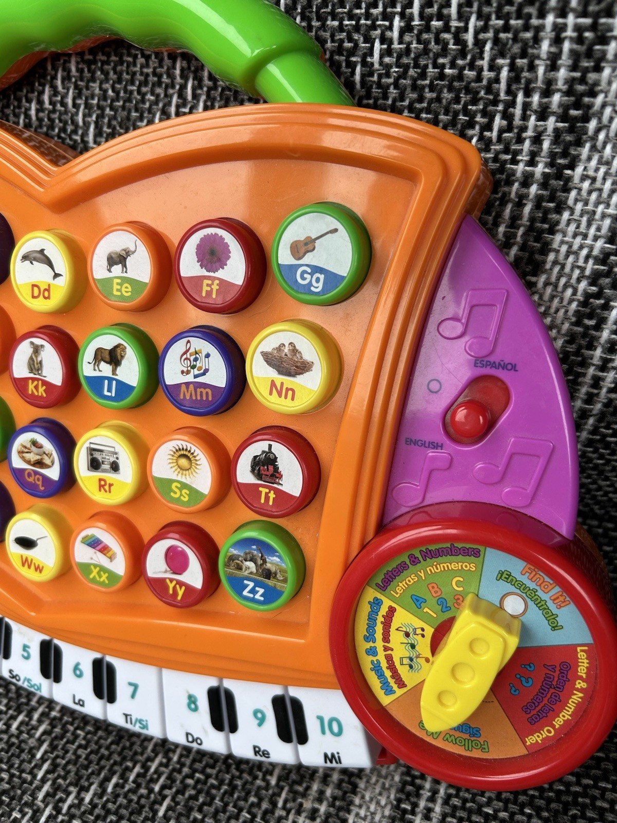 The Learning Journey Electronic Learning ABC Melody Maker English Spanish GUC