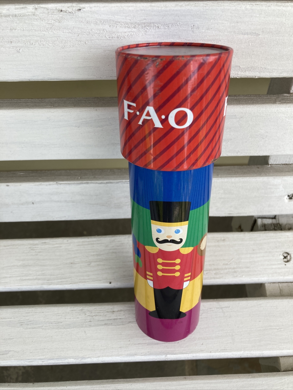 FAO Schwarz Kaleidoscope Metal Plastic Beads Child’s Toy~EUC