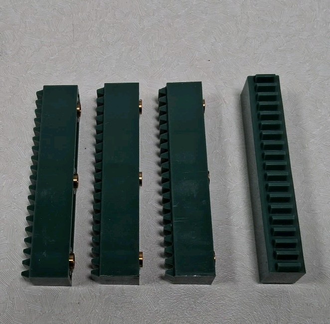 NEW NOS VEX Robotics Rack Gear with Brass Inserts v1 4-pack (276-1957) Original
