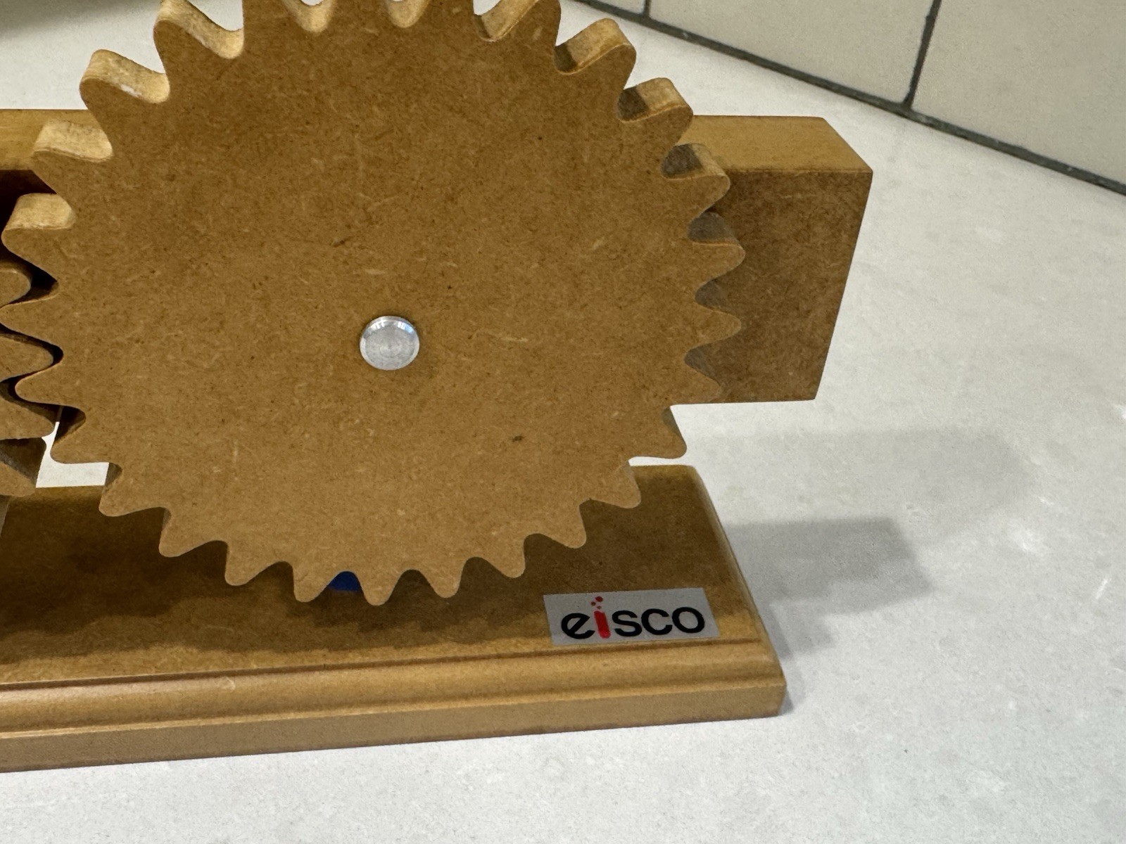 Eisco Labs Simple Machines Wooden Gear Train Model STEM Learning Tool Toy – EUC