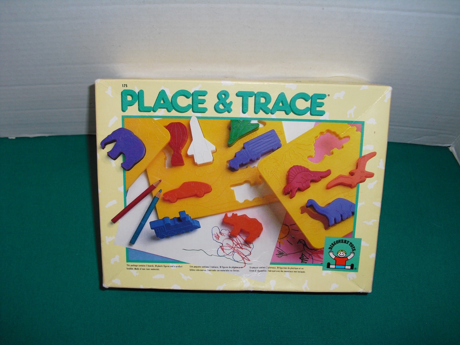Place and Trace Puzzle Stencil Set Discovery Toys Complete w/Instructions