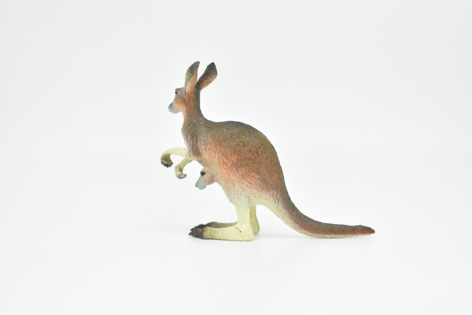 Kangaroo with Joey, Museum Quality Plastic Toy Hand Painted 4 1/2 ” CWG170 BB4