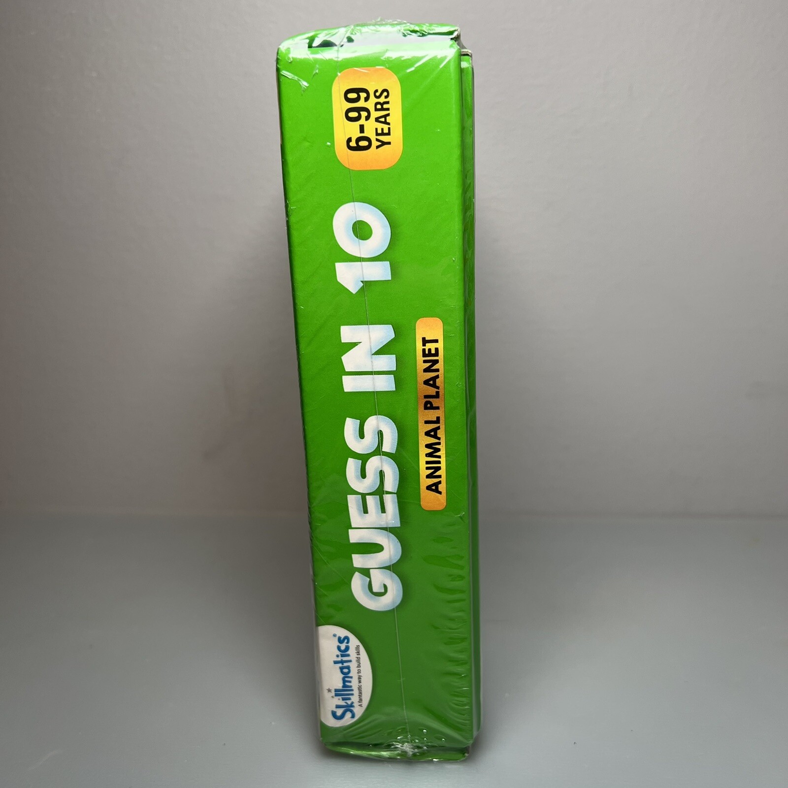(NIB Sealed) Skillmatics Guess in 10 Animal Planet Card Game
