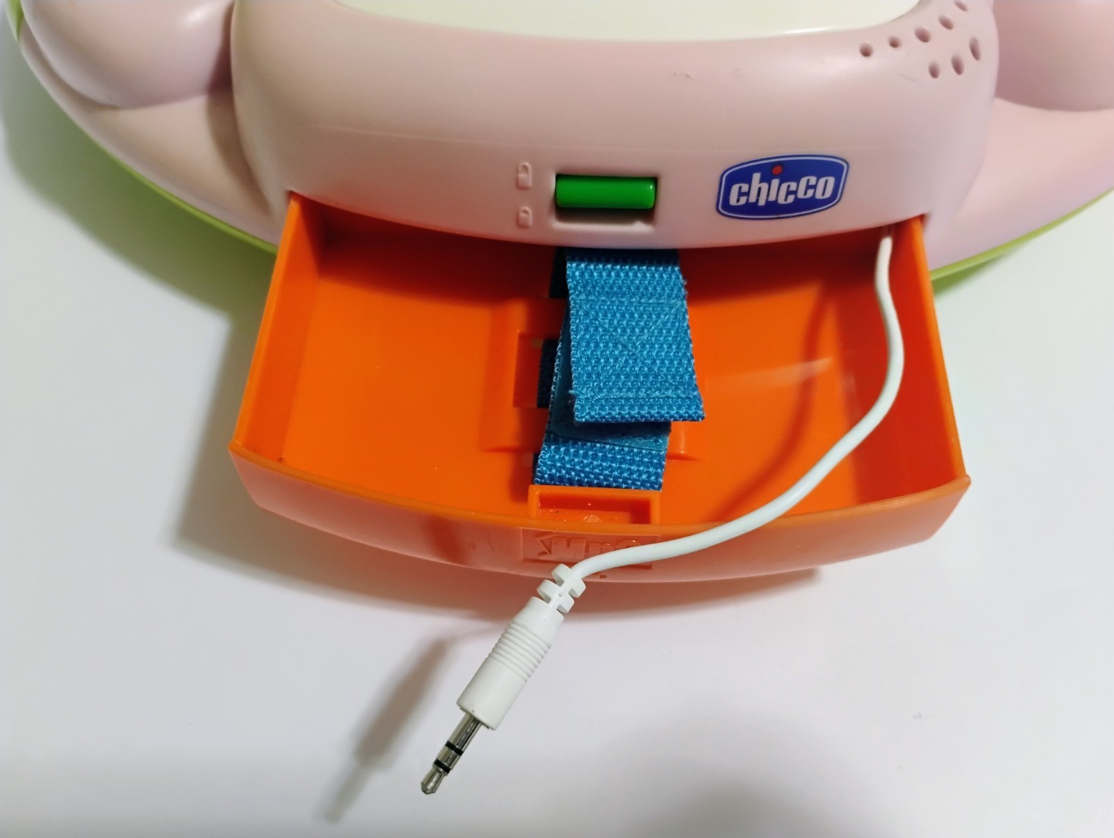 HTF Vintage Chicco Light Up Musical Computer Toy Office Desk WORKS