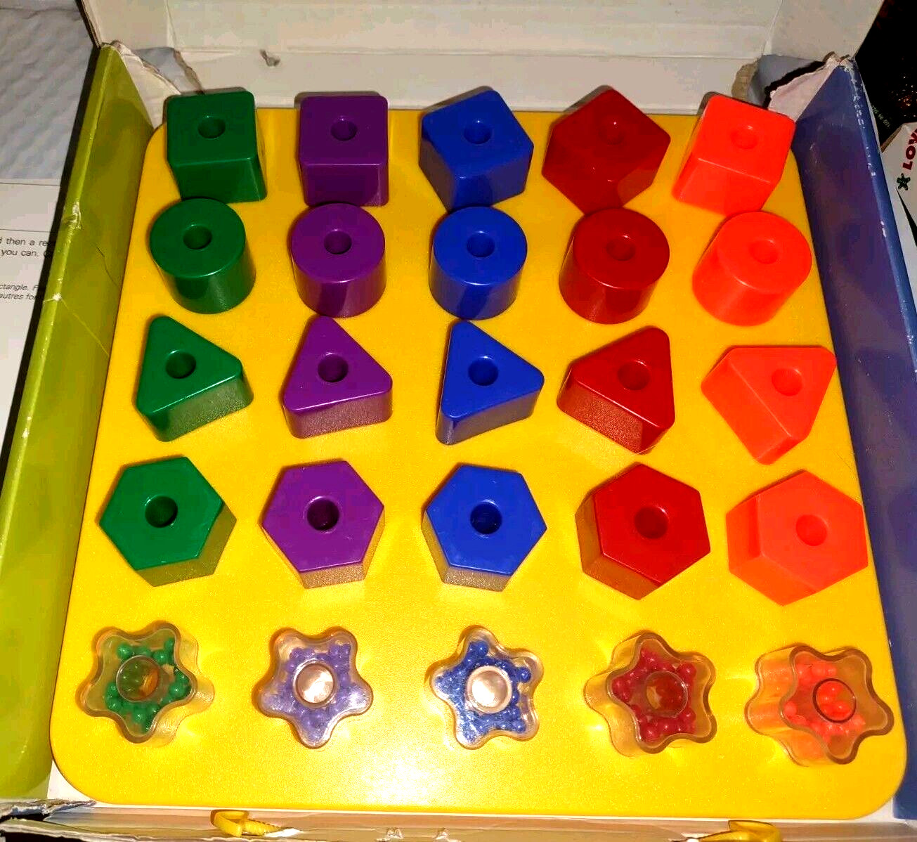 Vintage Discovery Toys Giant Pegboard in Box 20 Circles 5 Clear Stars 11 Cards