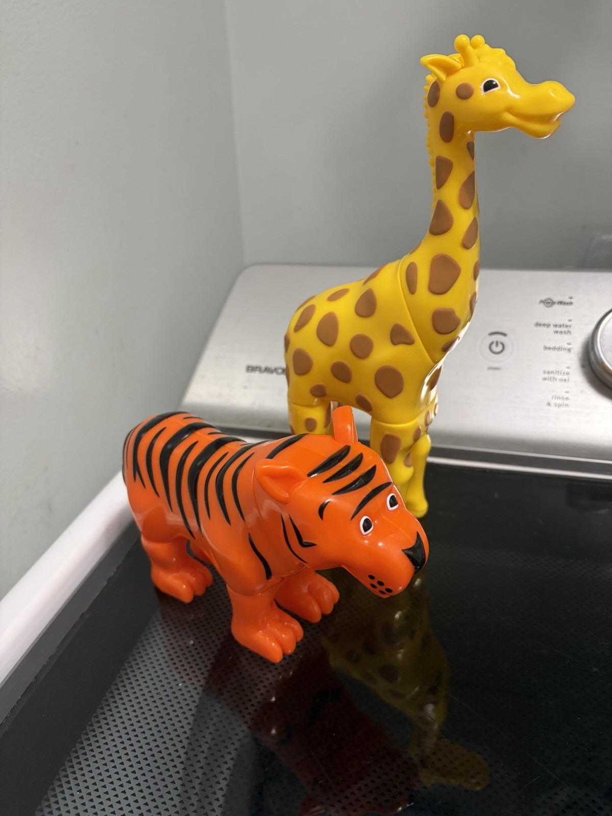 Lakeshore Learning Jungle Animal Magnetic Giraffe Tiger Popular Playthings