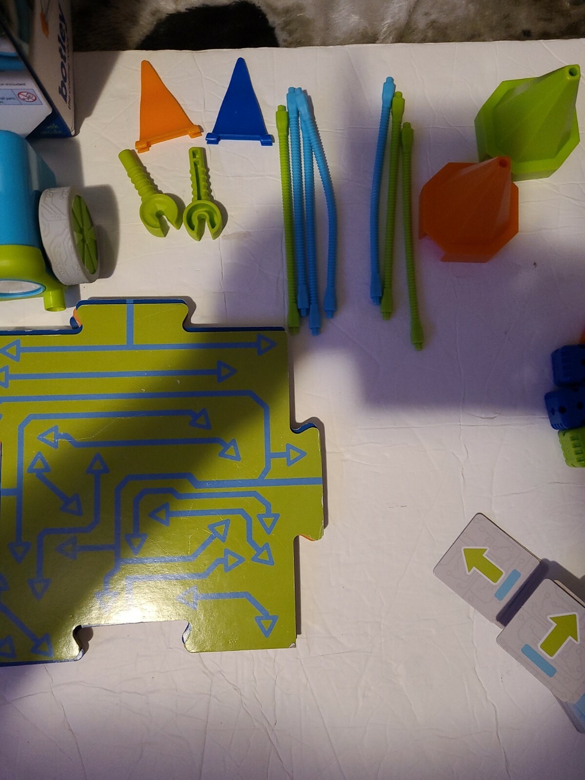 Learning Resources LER2935 Botley The Coding Robot Activity Set read Discription